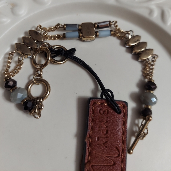 Simply Noelle Gold/Faceted Crystal Toggle Bracelet - Picture 6 of 6